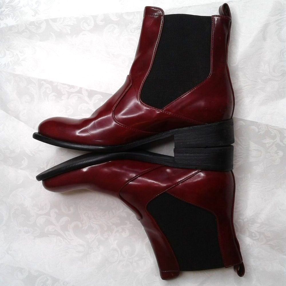 Bourgeois Boheme Women's Vegan Grace Chelsea Boot Red EU Size 39 / US 8.5